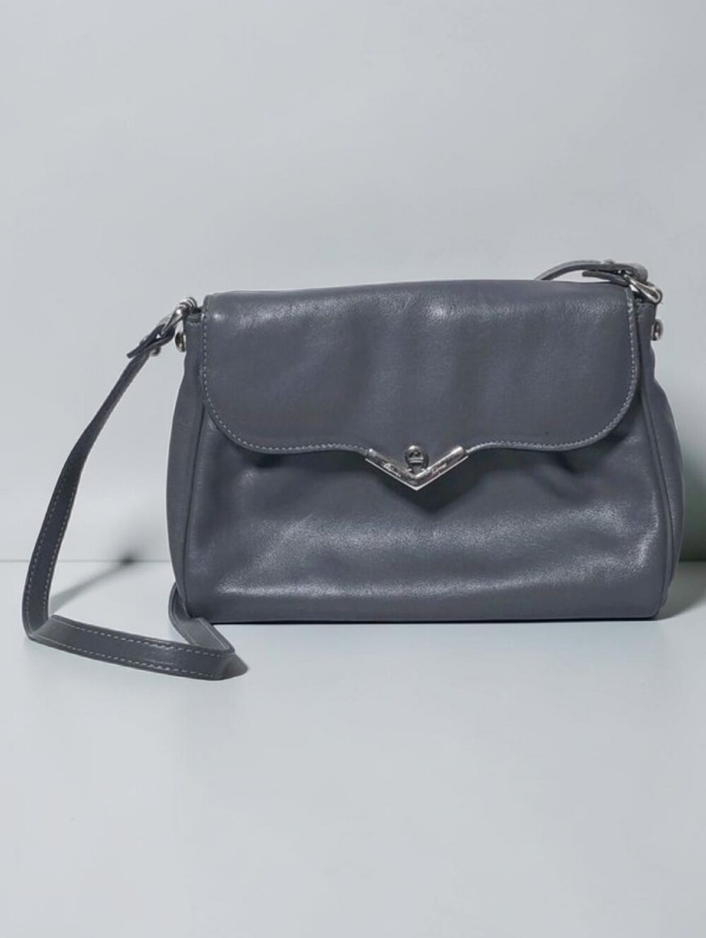 VINTAGE Etienne Aigner Small Dark Gray Leather Shoulder Crossbody Purse Bag